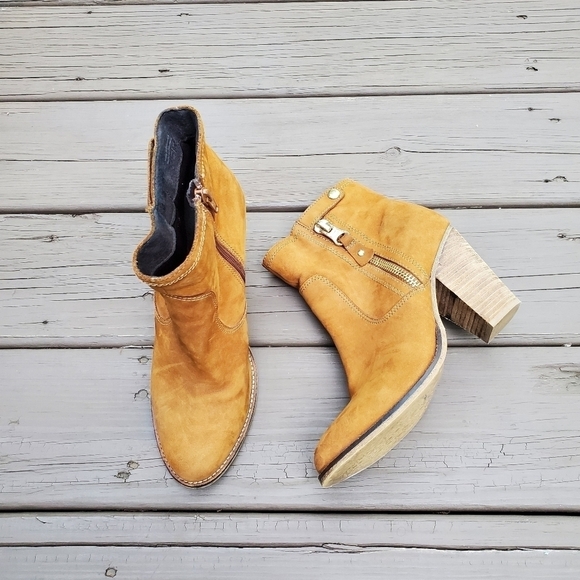 Aldo Olenalla Camel Banana Tan Suede Leather Zip Chunky Western Boho Ankle Boots - Picture 2 of 8